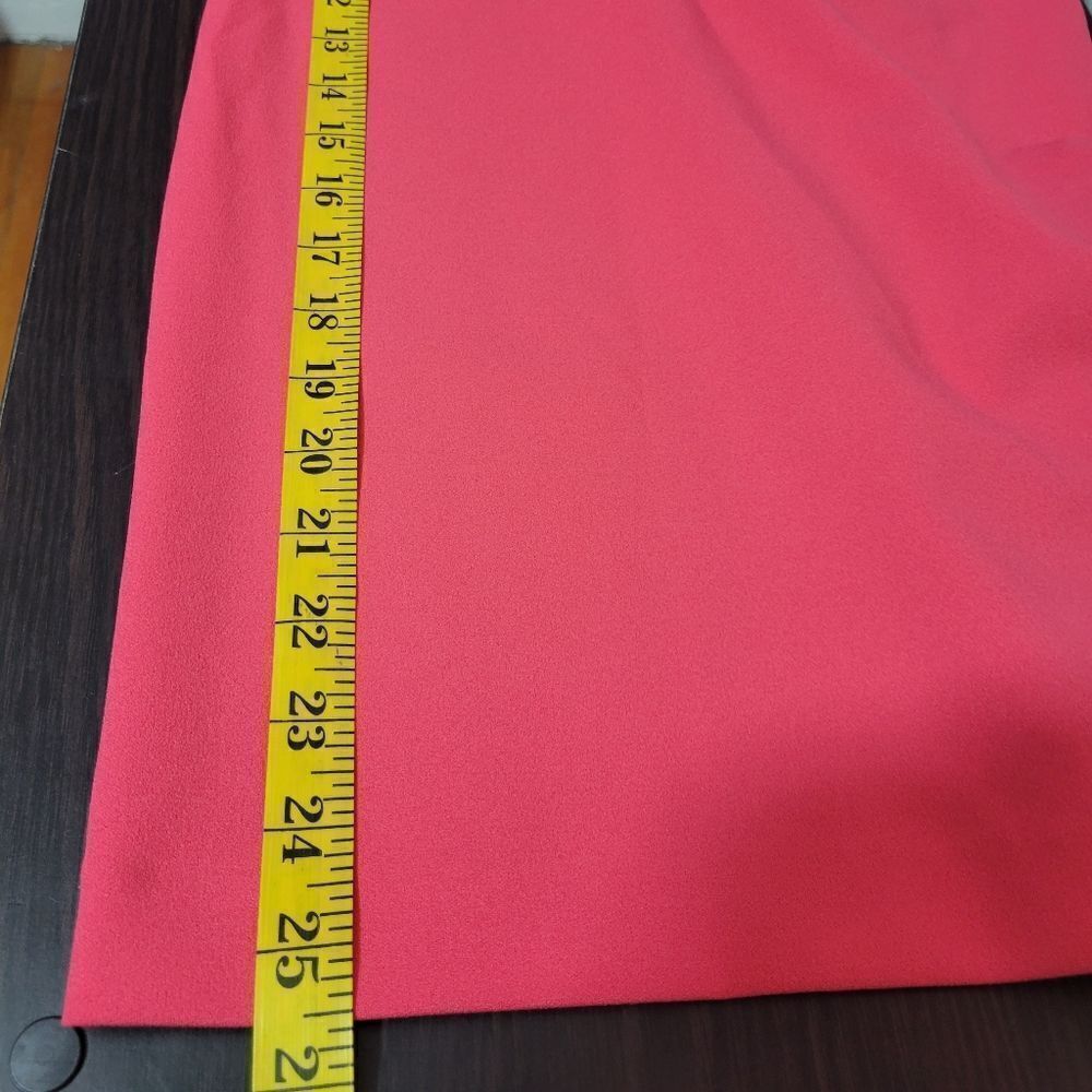 Keyhole Halter Dress - Picture 5 of 15